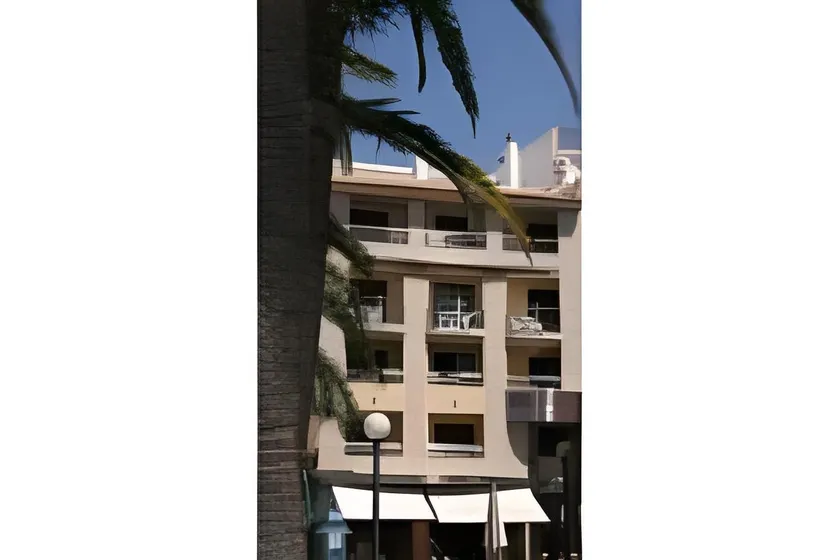 Aparthotel Milord's Suites - Image 1