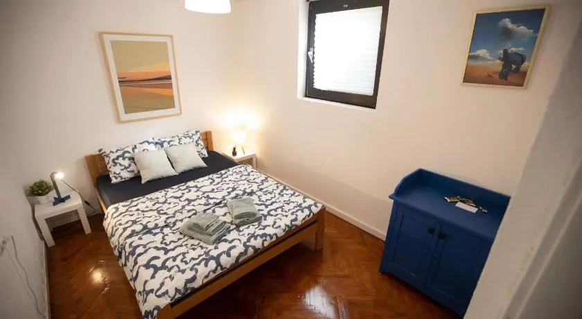 Tiny apartment - Image 1