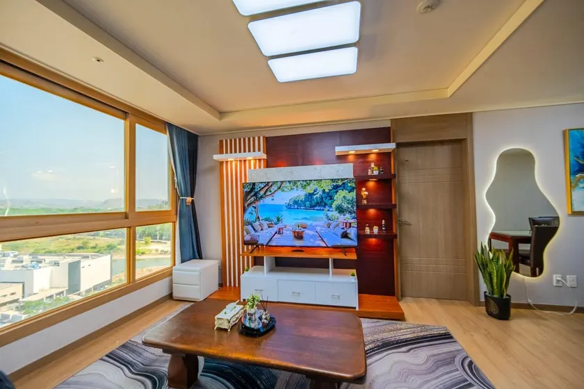 Elegant 2BR Luxury Residence in Clark | High View - Image 1