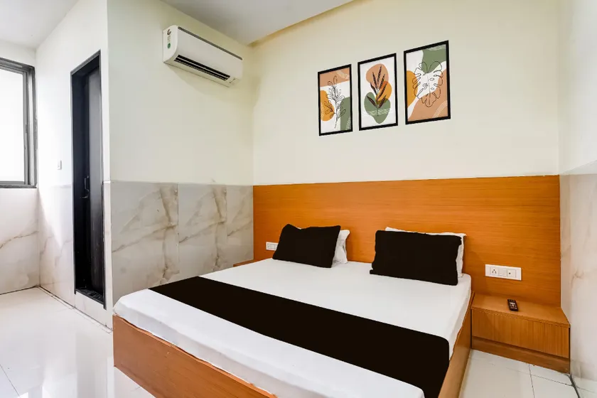 Hotel O by OYO Balaji Hotel & Banquet - Image 1