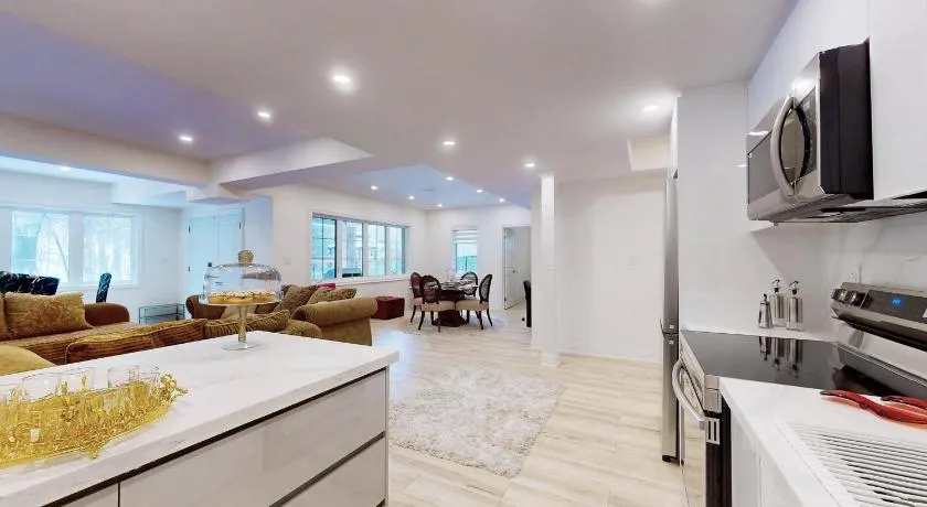 Luxhome25 - Image 1