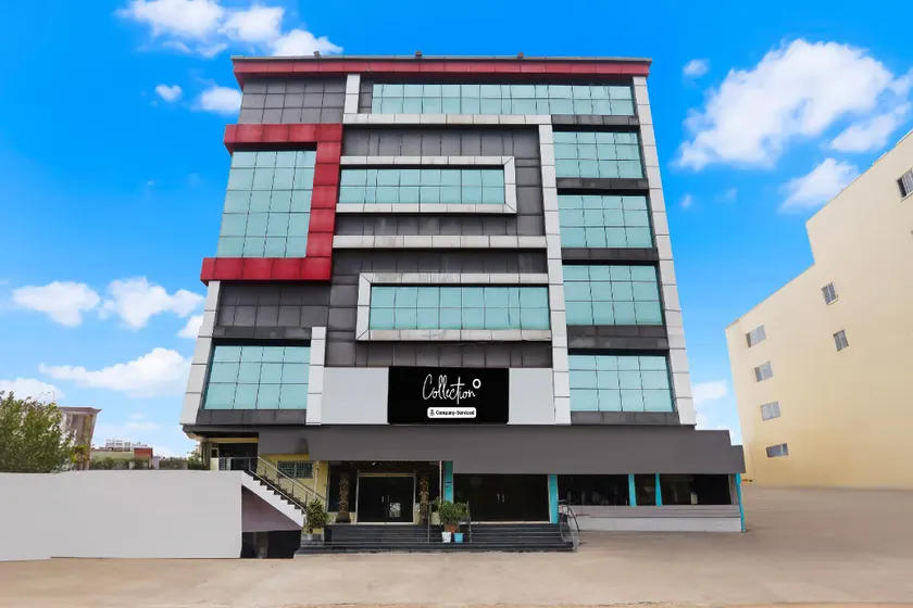 Collection O Nellore Subbareddy Government Hospital Formerly Hotel Rama Royal - Image 1