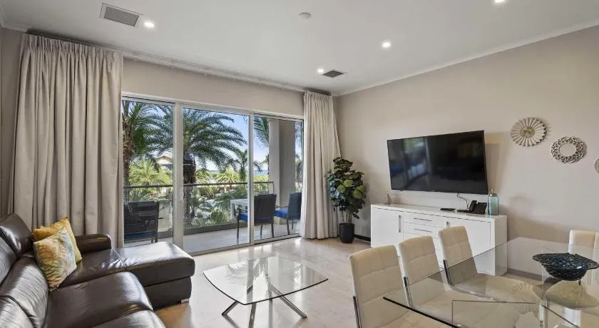 Eagle Beach - Famiglia Serena 3BR condo - LV202 - Image 1
