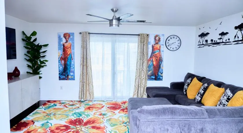 Beautifully Designed & Spacious Apartment in Newark 10mins from EWR Airport, Close to NYC and Beth Israel Hospital - Image 1