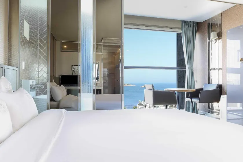Windhill hotel - Image 1