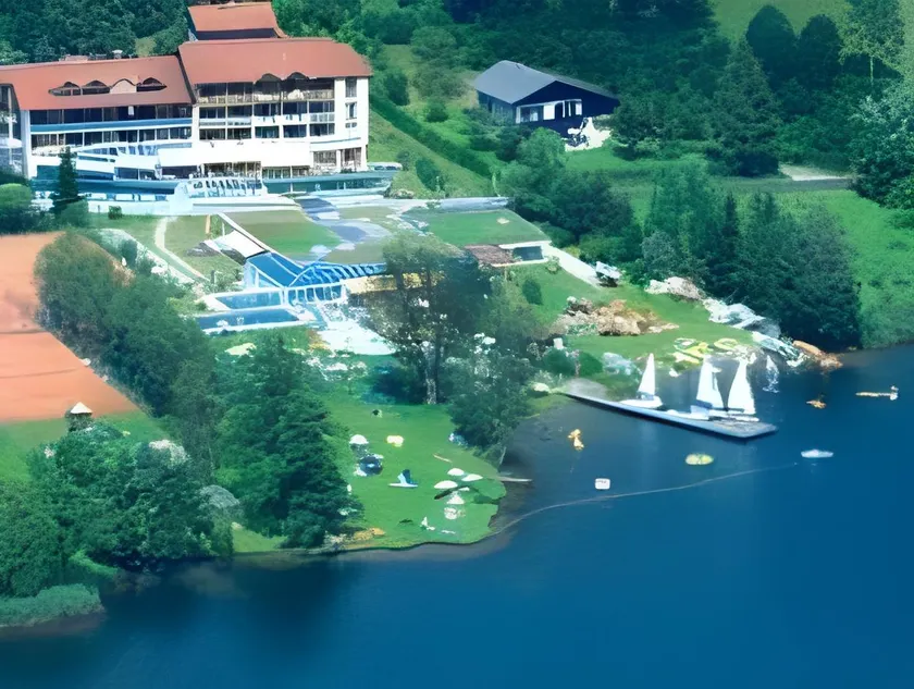 Familien- Sportresort BRENNSEEHOF - Image 1