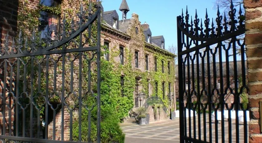 Hotel Burg Wegberg - Image 1