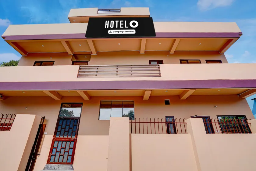 Hotel O Dharampur Crossway - Image 1