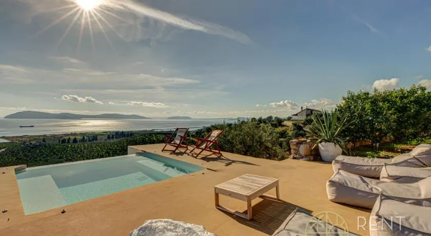 Villa Karima with Sea View - Image 1