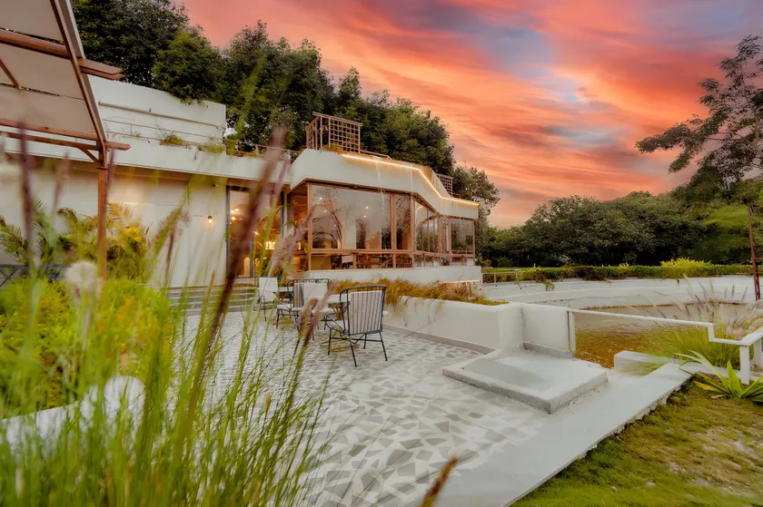 Giovanni Village Resort - Image 1