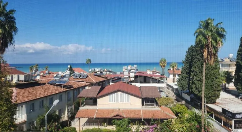 Madame Fijen Hotel - Image 1