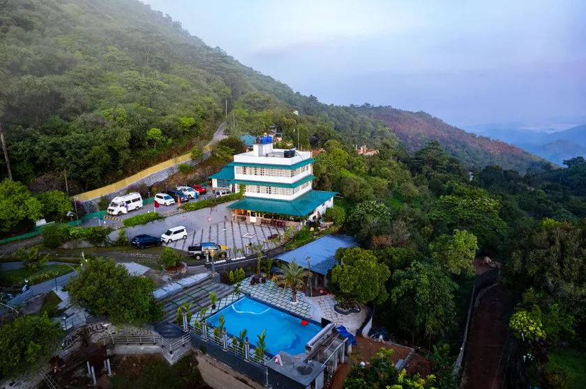 Tabor Hills Resort - Image 1