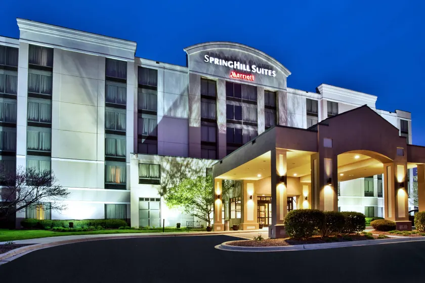 SpringHill Suites by Marriott Chicago Southwest at Burr Ridge Hinsdale - Image 1