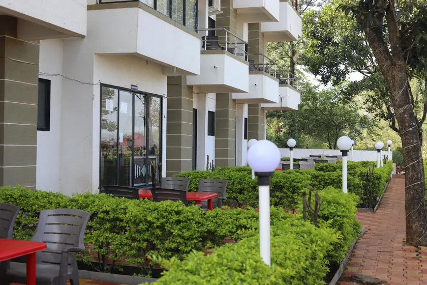 Hotel Bella Valley - Image 1