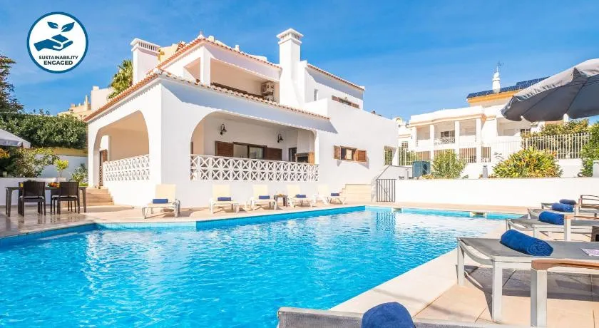Villa Perola - Conforto e lazer com piscina aquecível e BBQ em Albufeira - Image 1