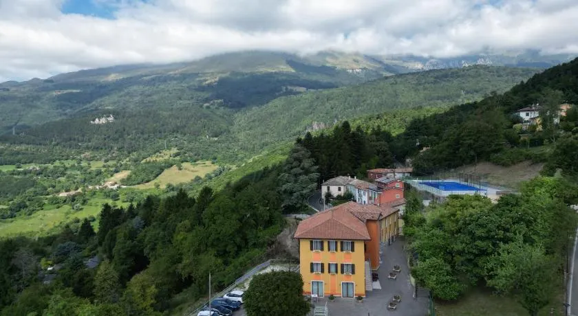Hotel Belvedere - Image 1