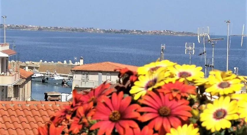 una camera a Le Castella - Image 1