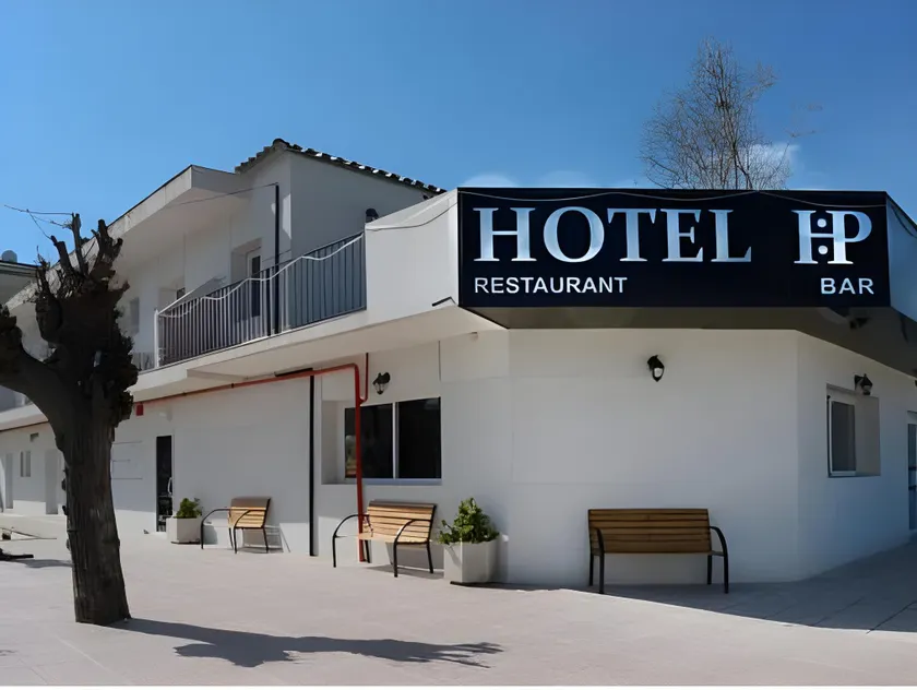 Hotel Hp Castelldefels - Image 1