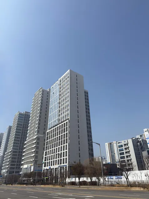Grape Residence Hotel - Image 1
