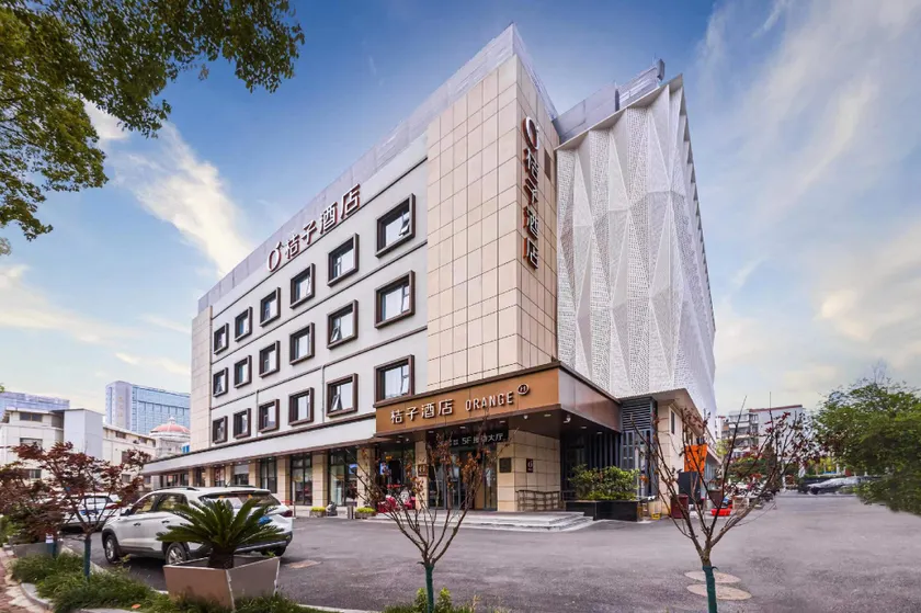 Orange Hotel Shanghai Wuzhong Road Metro Station - Image 1