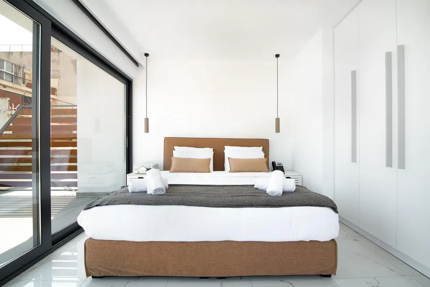 Vitruvius Smart Hotel - Image 1
