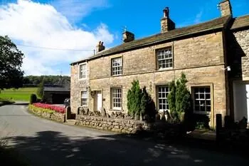 Green Grove Country House - Image 1