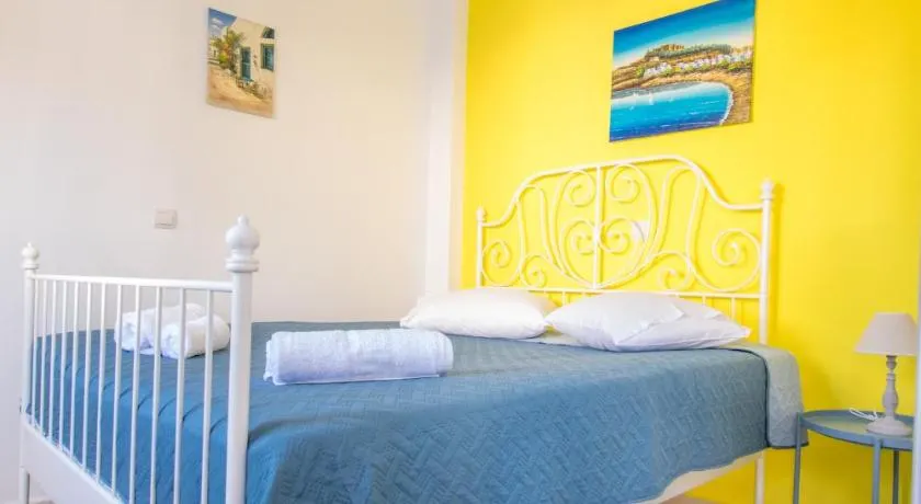 CHAMBRE ORANGE - Image 1