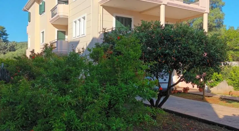 Michael Apartments - Private Parking - Image 1