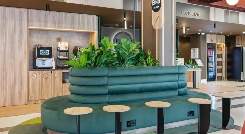 B&B HOTEL Tarragona Valls - Image 1
