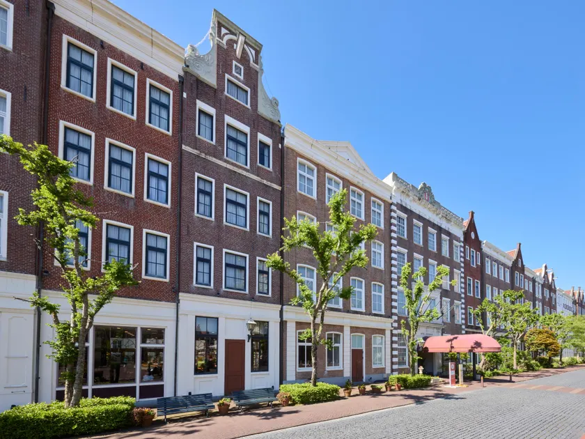 Hotel Amsterdam Huis Ten Bosch - Image 1
