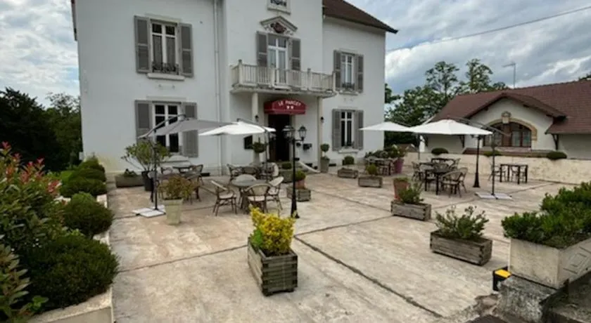 Logis Hôtel & Restaurant Le Parcey - Image 1