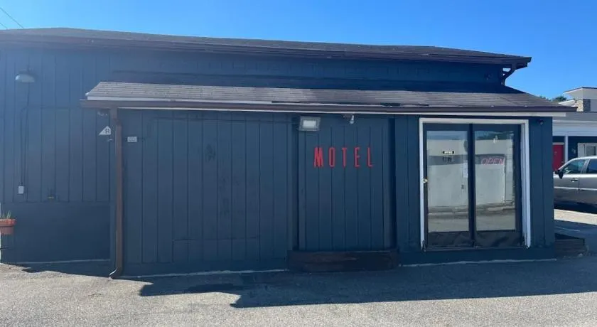Golden Luck Motel - Image 1