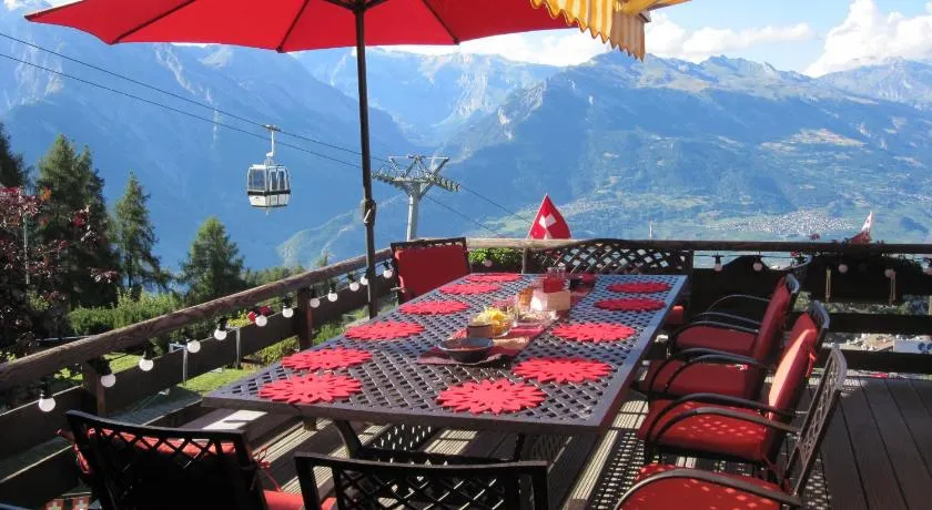Chalet Lisa Ski-in, ski-out Well equipped - Image 1