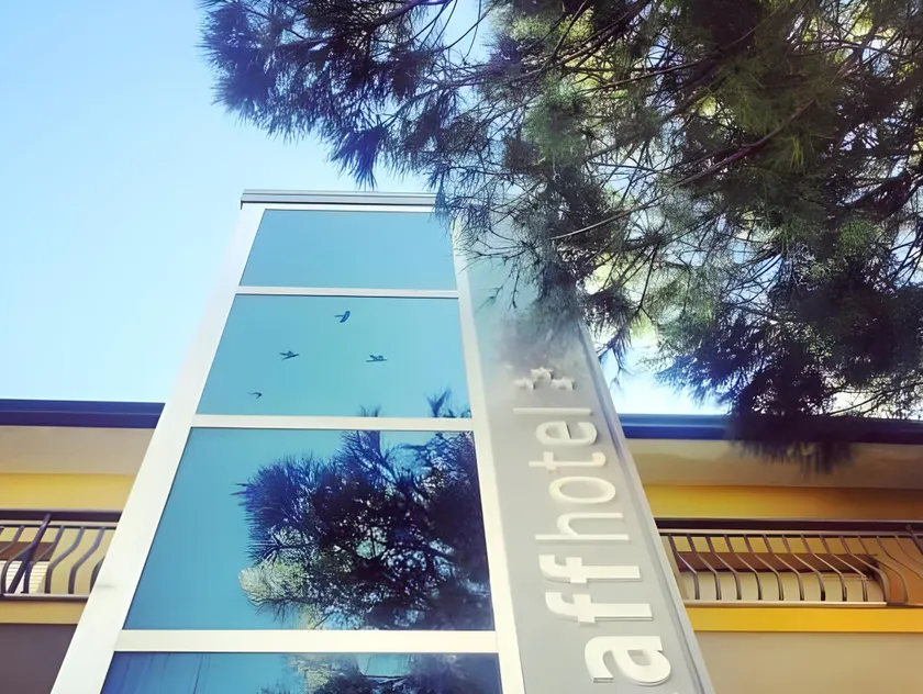Hotel Smart Cervia B&B - Image 1