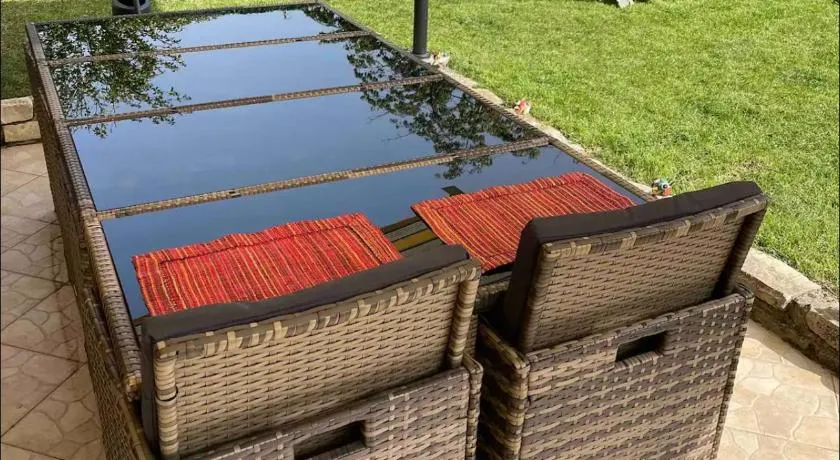 Chez Pascal et Louna au calme avec Jacuzzi ! - Image 1