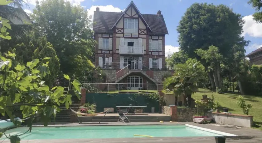 Au Bonheur des Voyageurs, 30' de Paris - Image 1