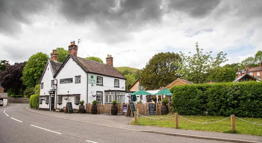 The Yew Tree Inn - Image 1