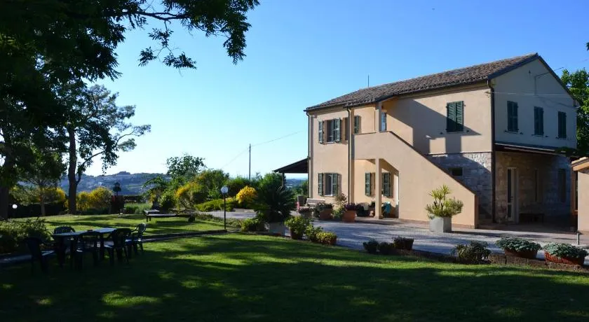 Il Mandorlo - Agriturismo e Azienda Agricola Ferrato - Image 1