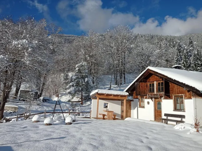 Cabin in Stans near Kellerjoch Ski Area - Image 1