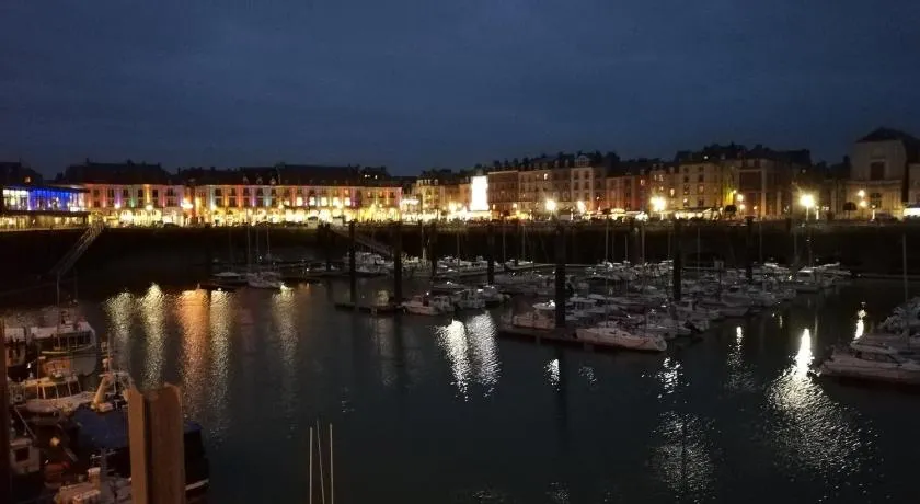L'écoutille - Image 1