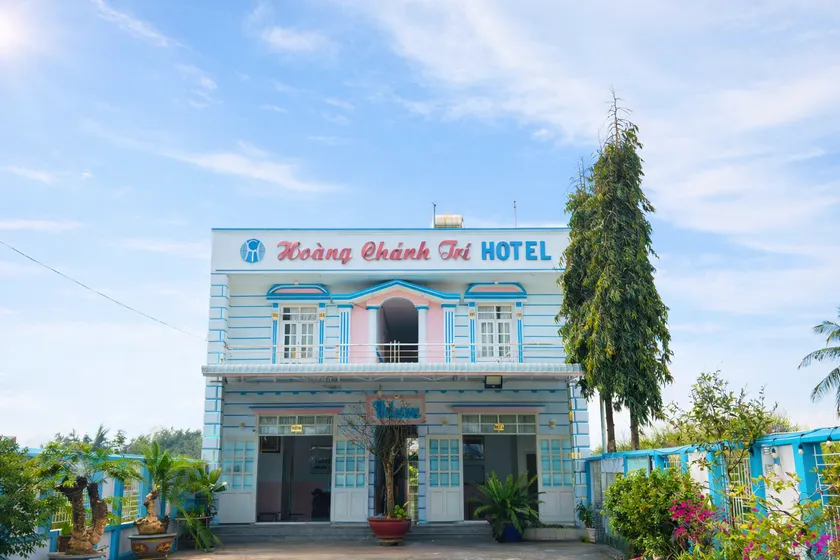 Hoàng Chánh Trí Hotel - Image 1