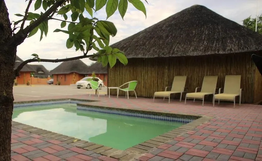 Kessa's Chalets Guest House - Image 1