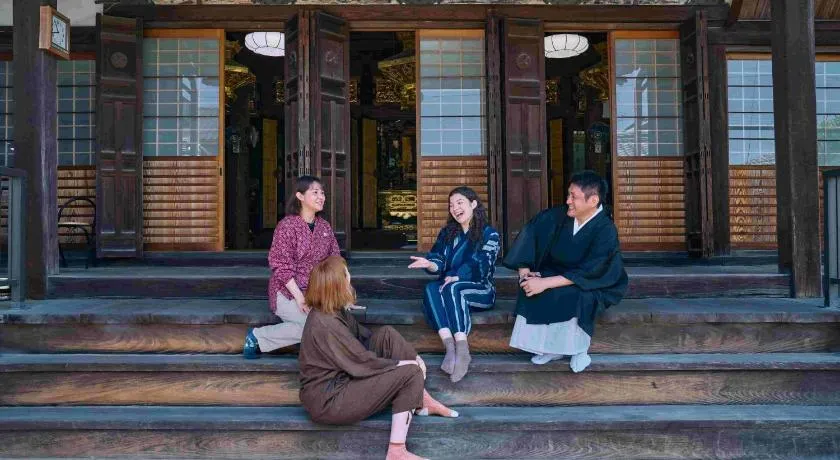 GuestHouse去-来-現Ko-Rai-Gen - Image 1