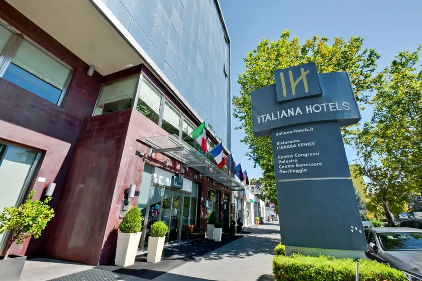 Italiana Hotels Cosenza - Image 1