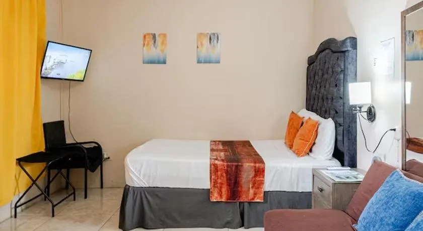 Mona Studio suite - Image 1