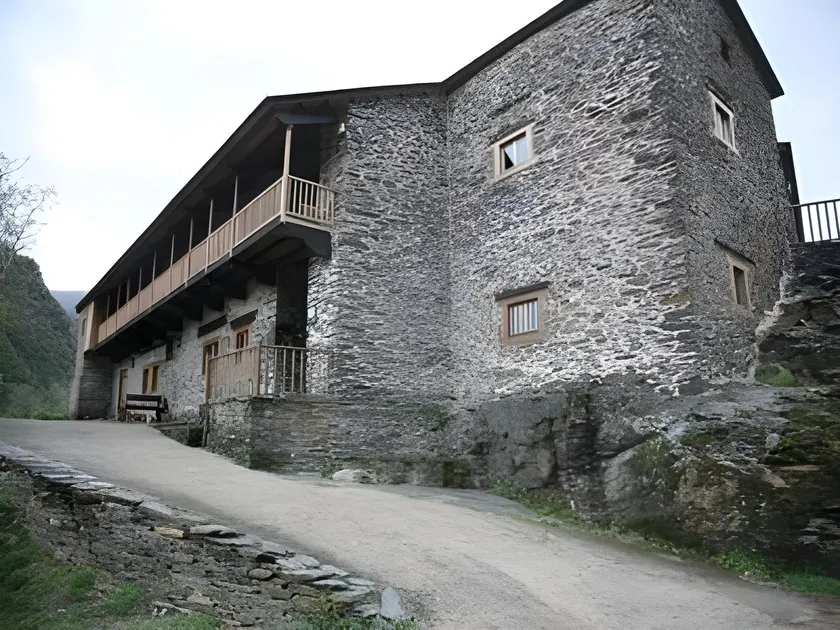 Casa Grande da Ferreria de Rugando - Image 1