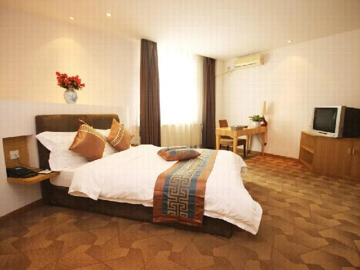 Zhongcheng Business Hotel (Tiexi Square Xingshun Street Furniture City Branch) - Image 1