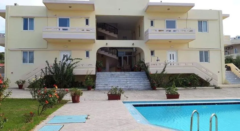 Litinas Apartments with pool - Image 1