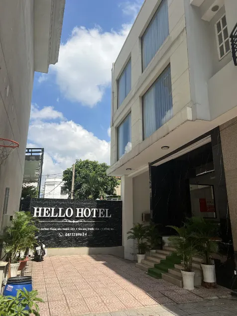 Hello Hotel - Image 1