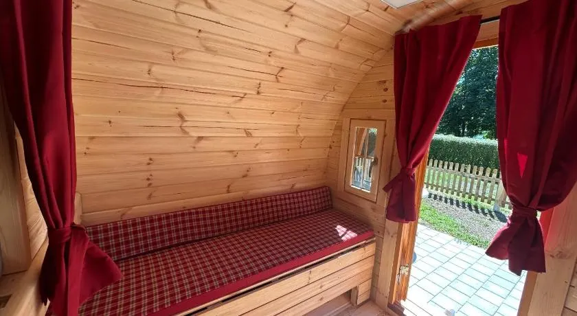 Schlaf-Fässer am Campingplatz Lienheim - Image 1